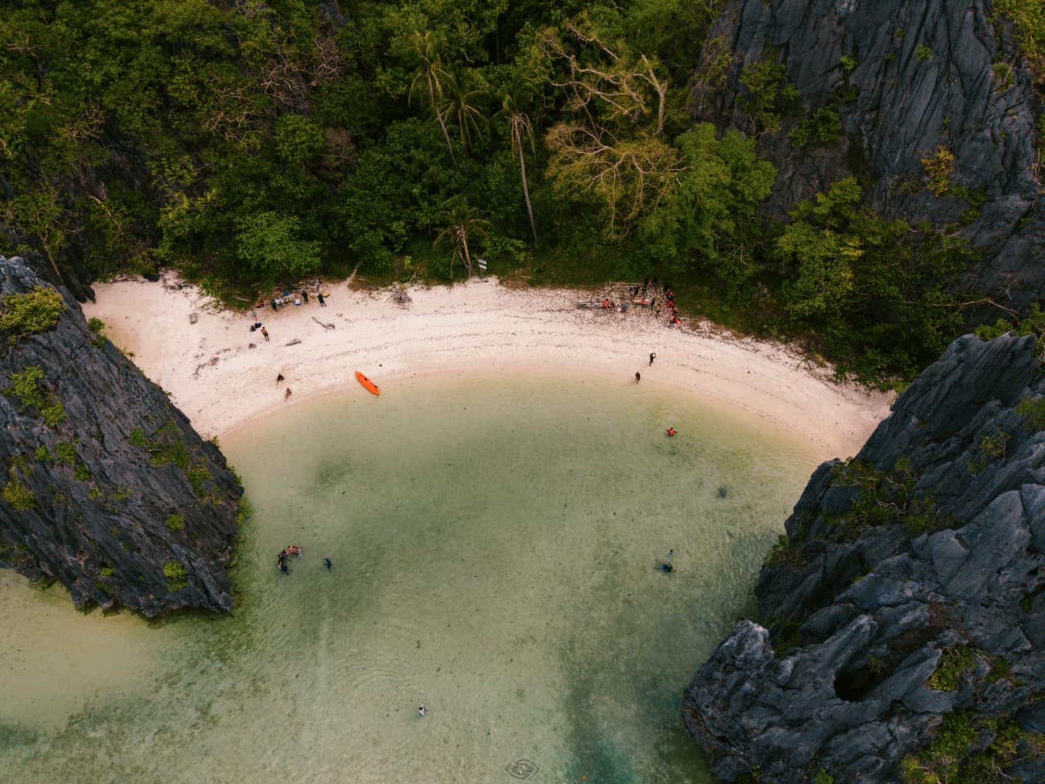 El Nido Tour C: Hidden Beaches and Dramatic Cliffs - photo 5
