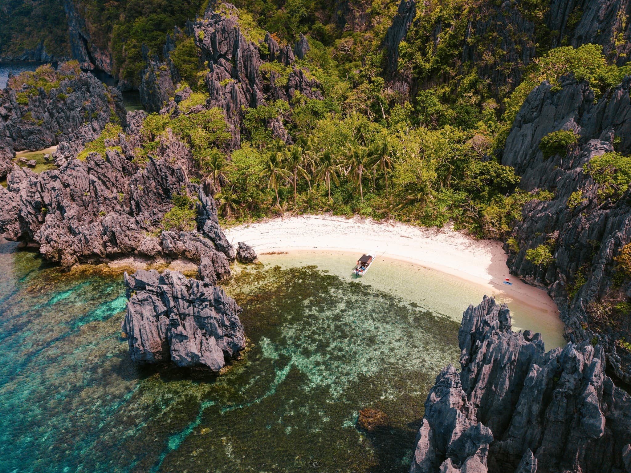 El Nido Tour C: Hidden Beaches and Dramatic Cliffs - photo 3
